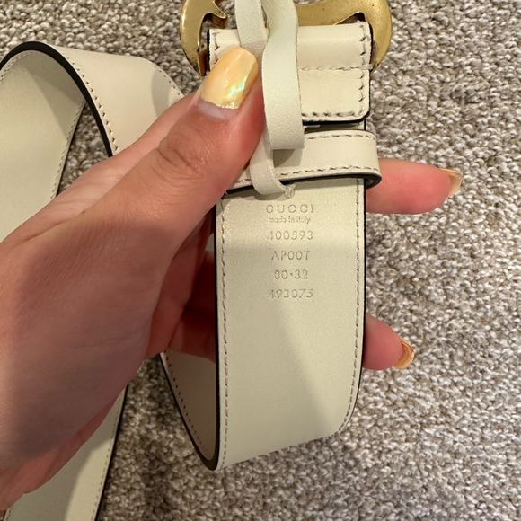 Gucci Leather Belt with Double G Buckle in White Leather - Picture 4 of 4
